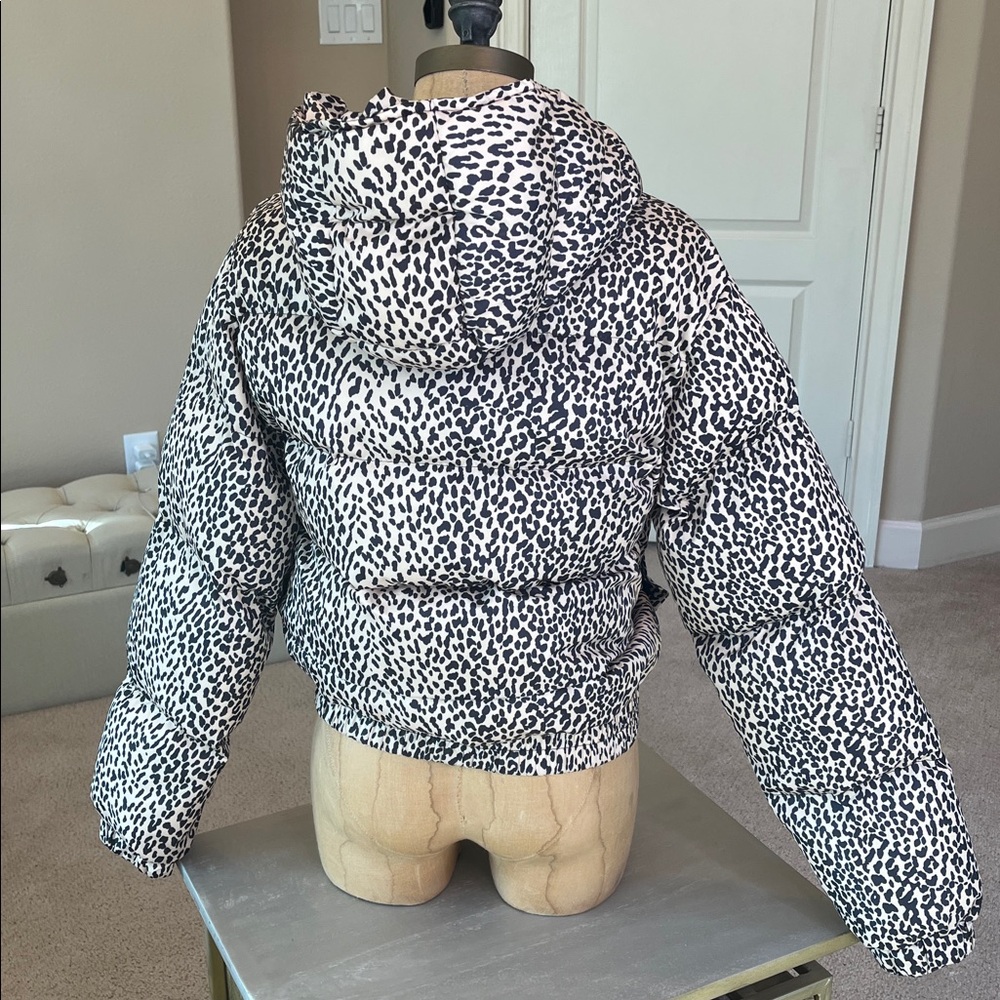 Adika Leopard Puffer Jacket 🐆- Small - Picture 2 of 3